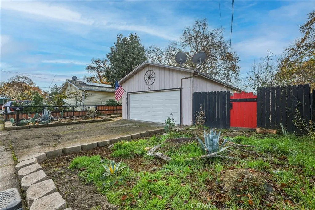 Additional image 40 of 1011 2nd St, Lakeport, CA 95453