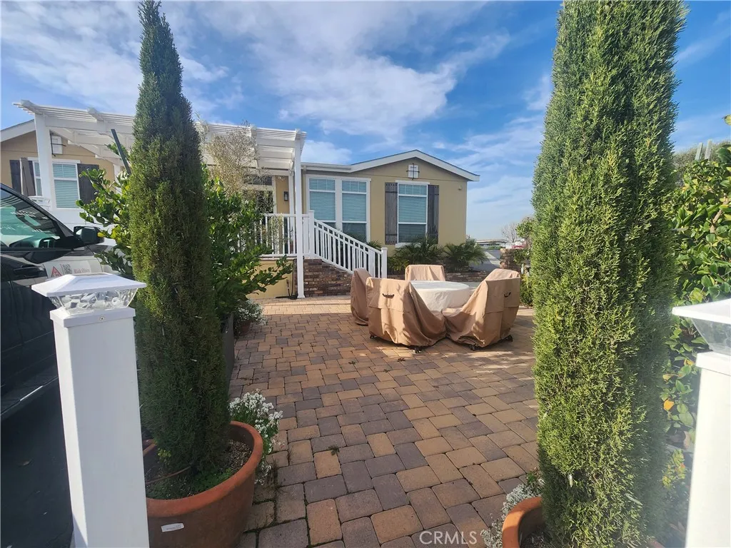 Additional image 31 of 16222 Monterey Ln, Huntington Beach, CA 92649