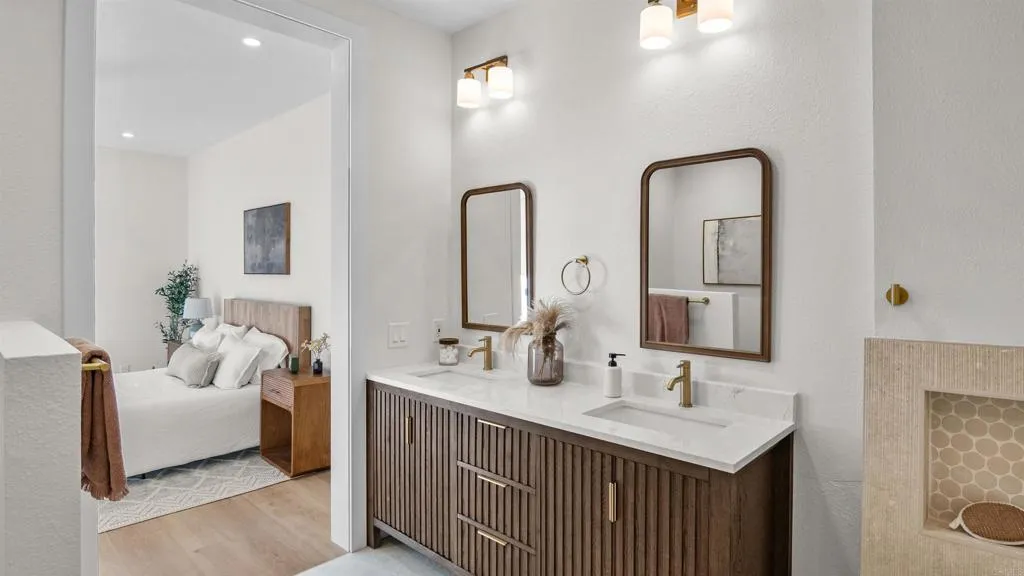 Additional image 44 of 15662 Via Calanova, San Diego, CA 92128