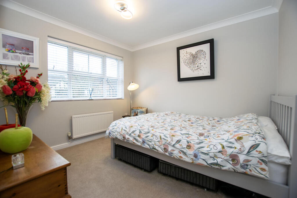 Additional image 11 of Stirling Way, Welwyn Garden City