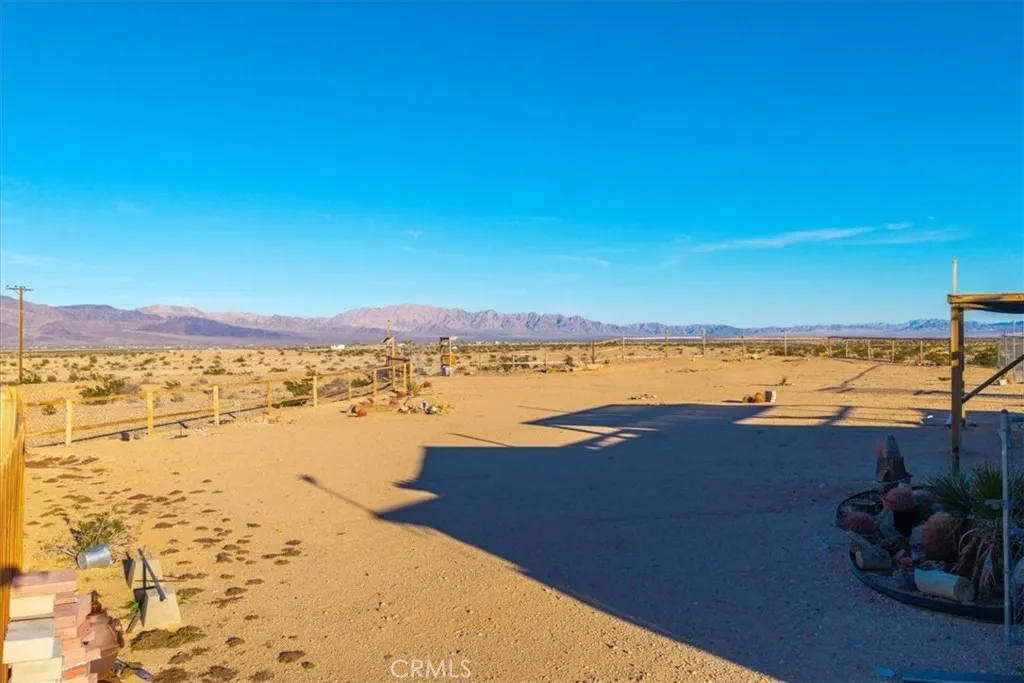 Additional image 90 of 5048 Godwin Rd, 29 Palms, CA 92277