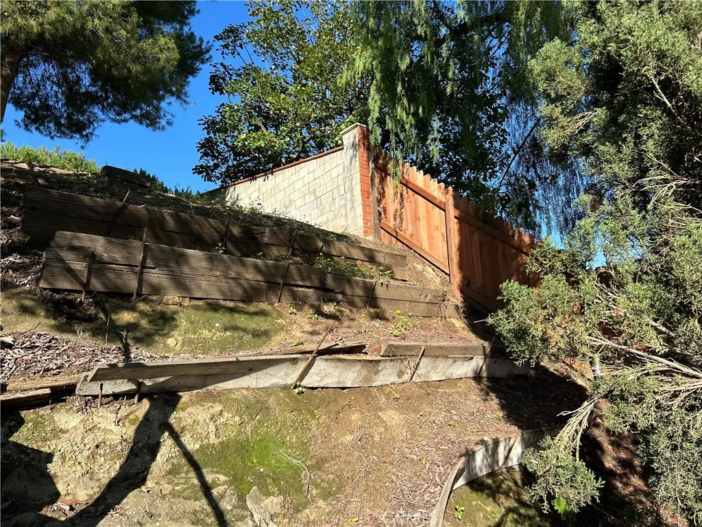 Additional image 15 of 10553 McBroom, Sunland, CA 91040