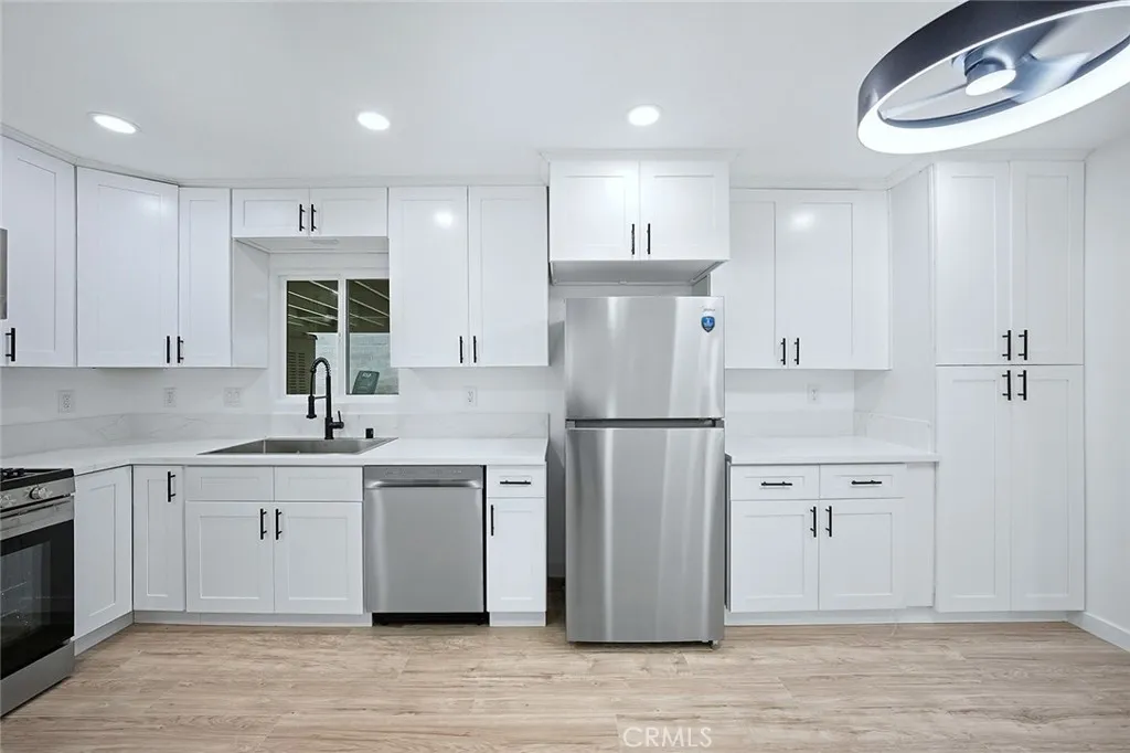 Additional image 34 of 12815 S San Pedro Street, Los Angeles, CA 90061