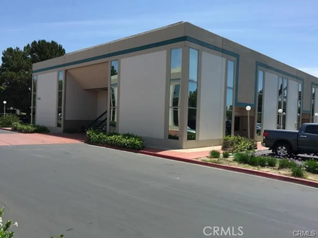 Additional image 4 of 1820 Garry Avenue E Unit 208, Santa Ana, CA 92705