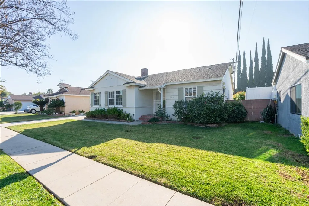 Additional image 4 of 19218 Schoolcraft, Reseda, CA 91335