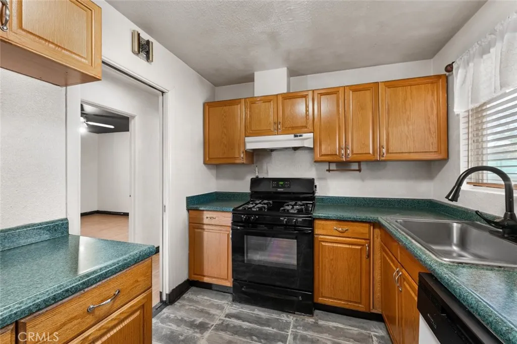 Additional image 18 of 44221 4th Street E, Lancaster, CA 93535