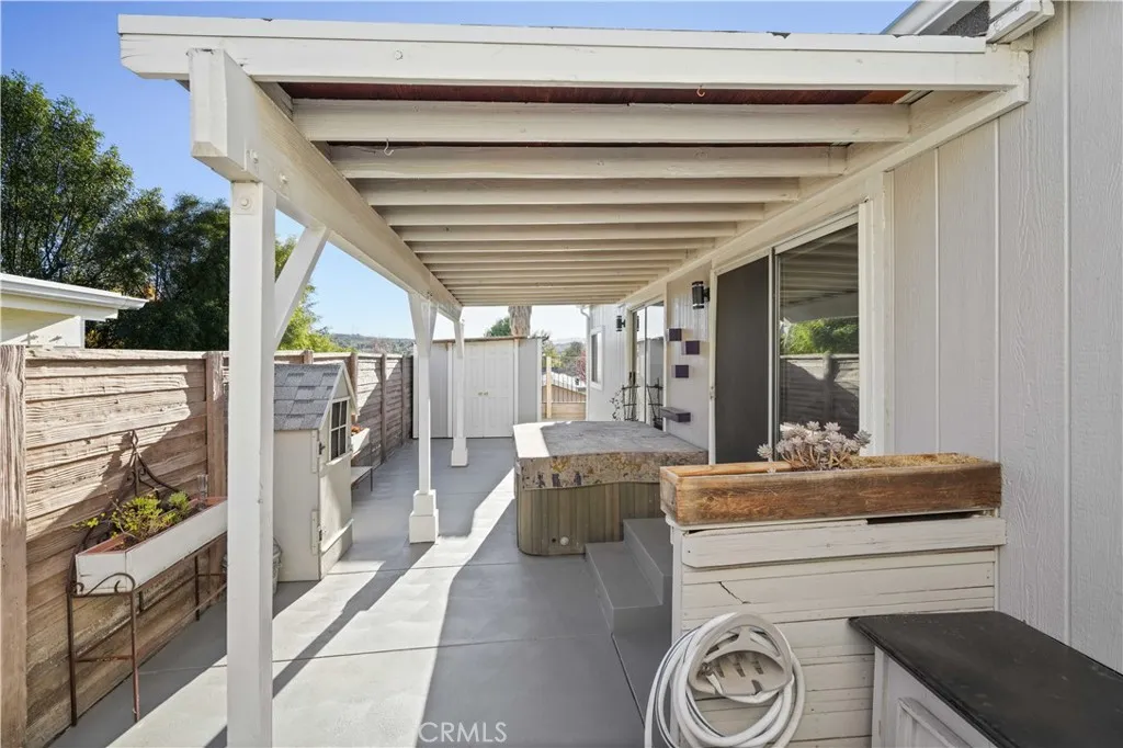 Additional image 23 of 20060 Shadow Island Drive, Canyon Country, CA 91351