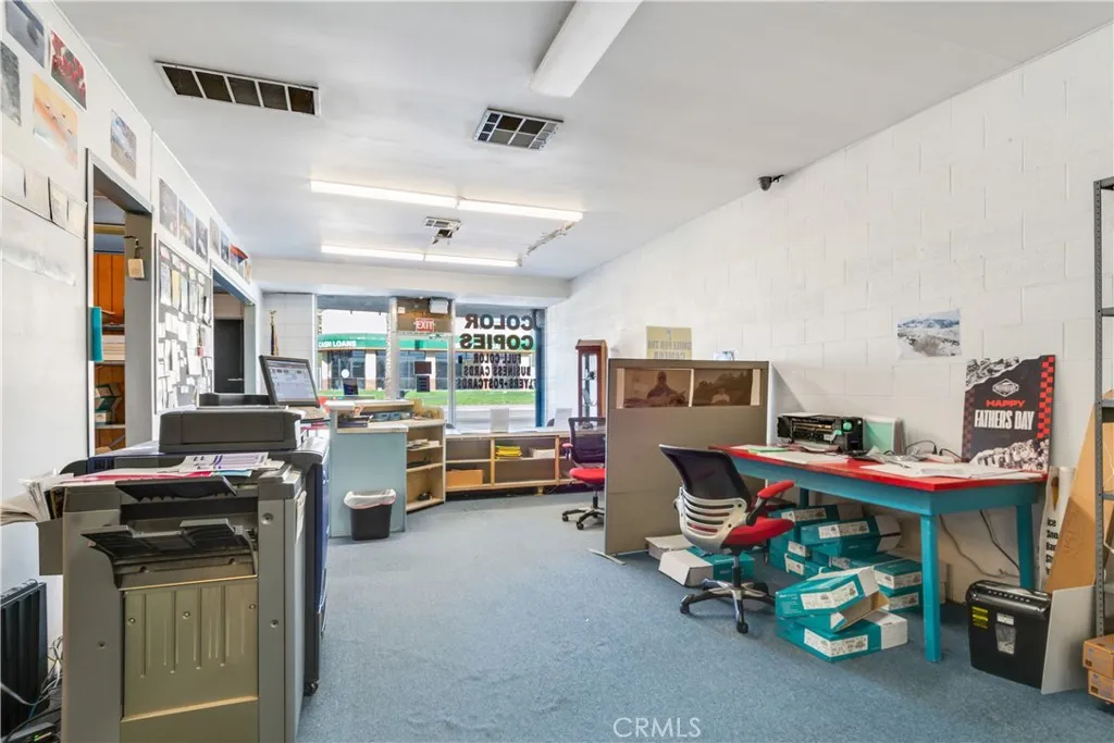 Additional image 8 of 261 E Base Line St, San Bernardino, CA 92410