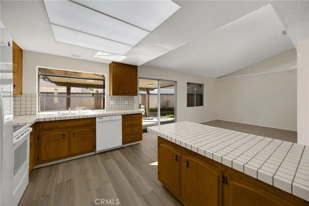 Additional image 43 of 11196 Rogers Street, Riverside, CA 92505