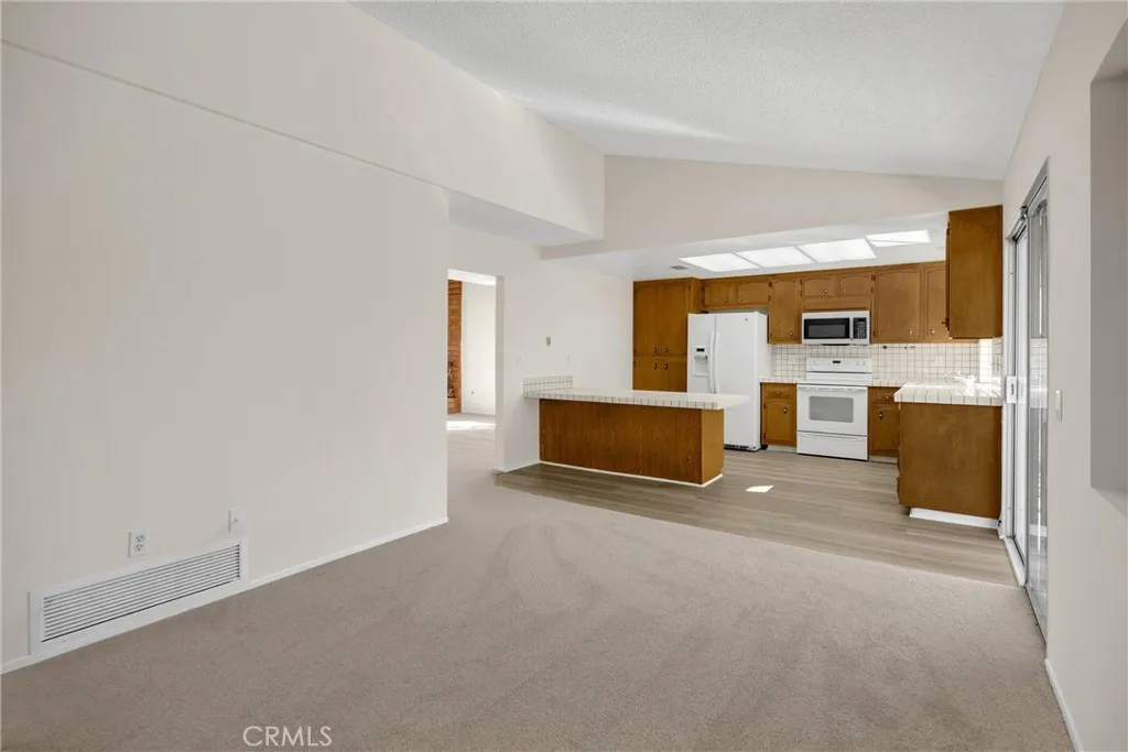 Additional image 17 of 11196 Rogers Street, Riverside, CA 92505