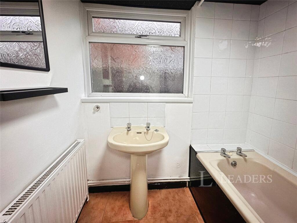 Additional image 9 of Bank Street, B14