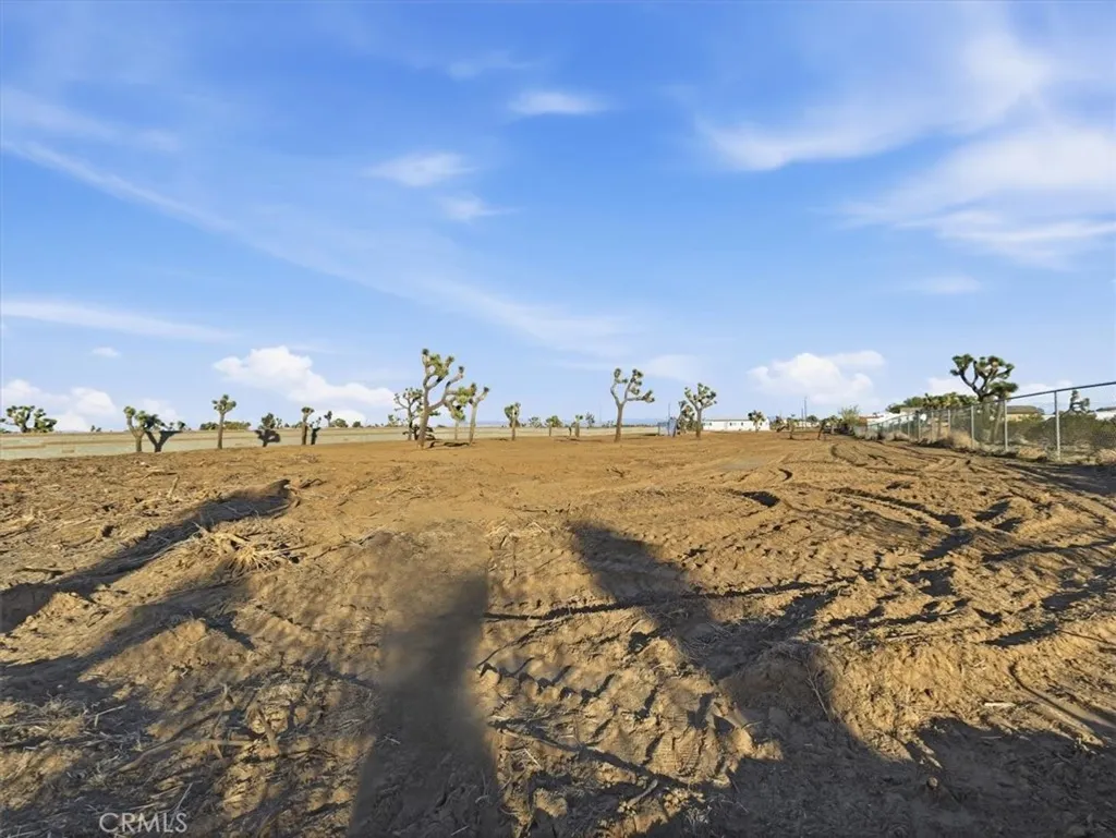 Additional image 50 of 11878 Pacific Road, Phelan, CA 92371