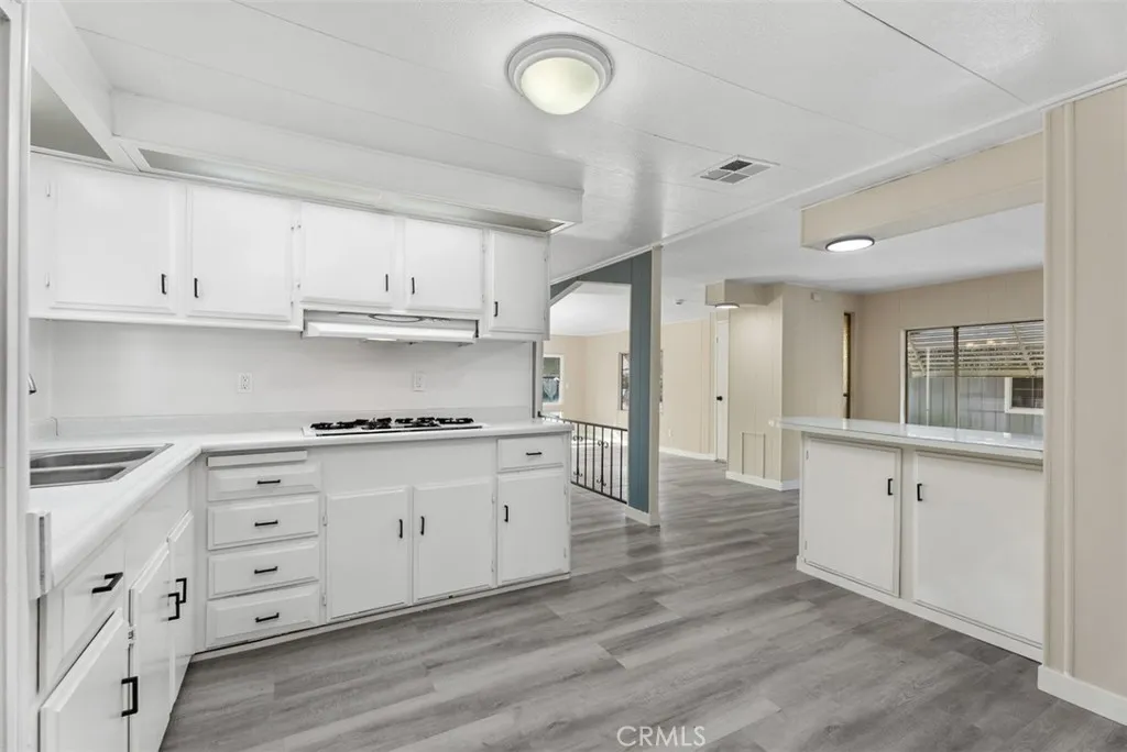 Additional image 44 of 15621 Beach Boulevard Unit 103, Westminster, CA 92683