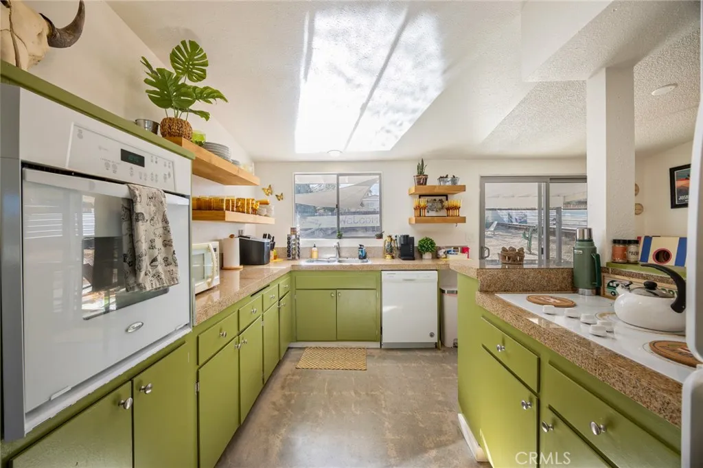 Additional image 16 of 61503 Sunburst Dr, Joshua Tree, CA 92252