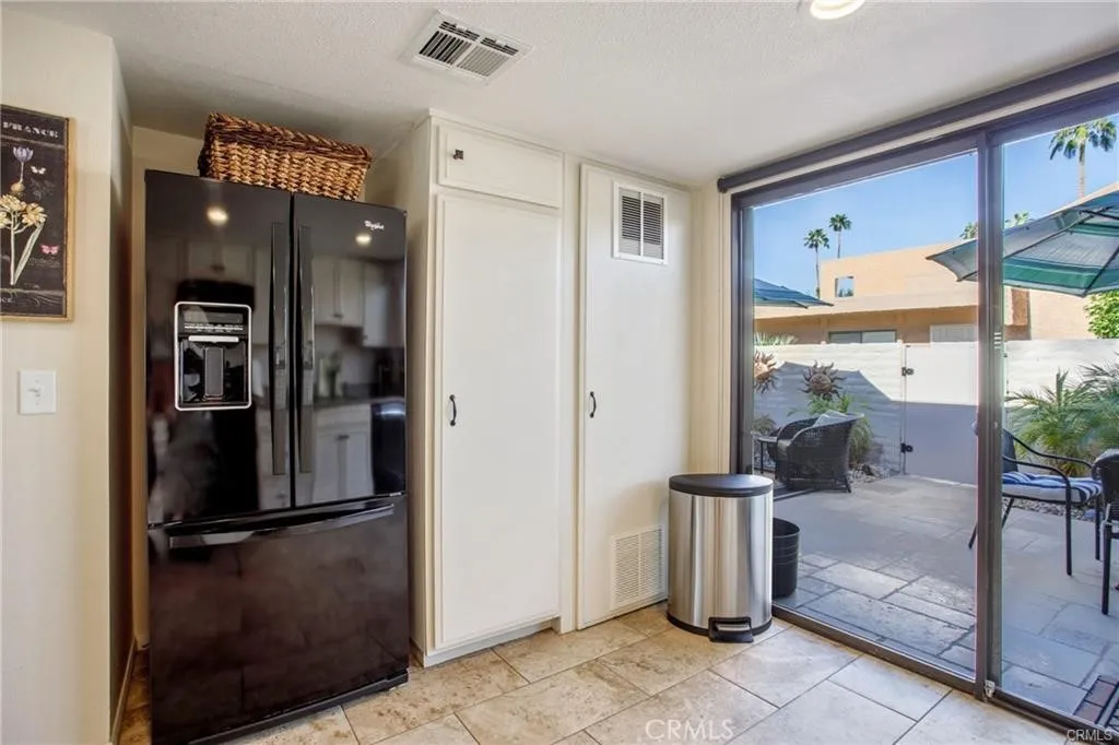 Additional image 13 of 5784 Los Coyotes Dr, Palm Springs, CA 92264