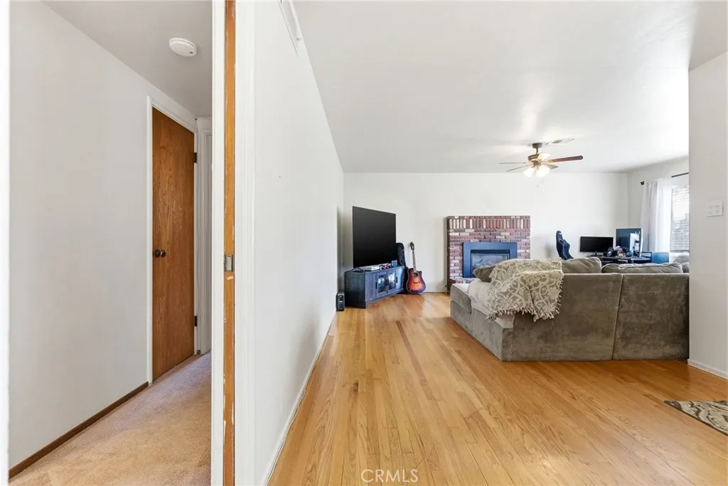 Additional image 63 of 2410 S Locust St, Visalia, CA 93277