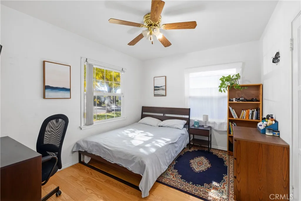 Additional image 38 of 17419 Leadwell, Lake Balboa, CA 91406