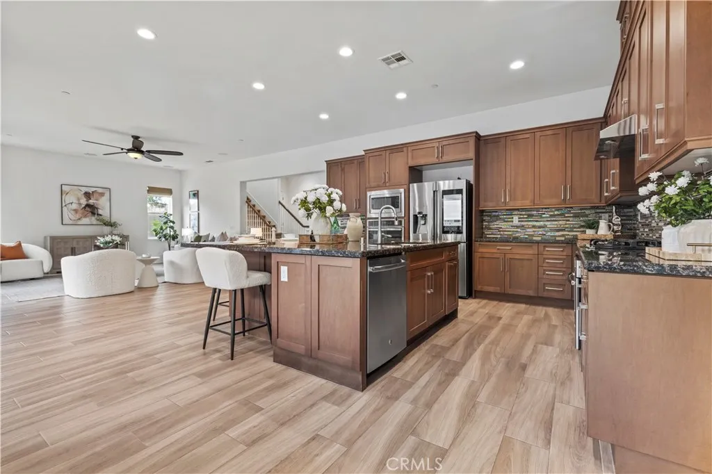 Additional image 8 of 164 Newall, Irvine, CA 92618