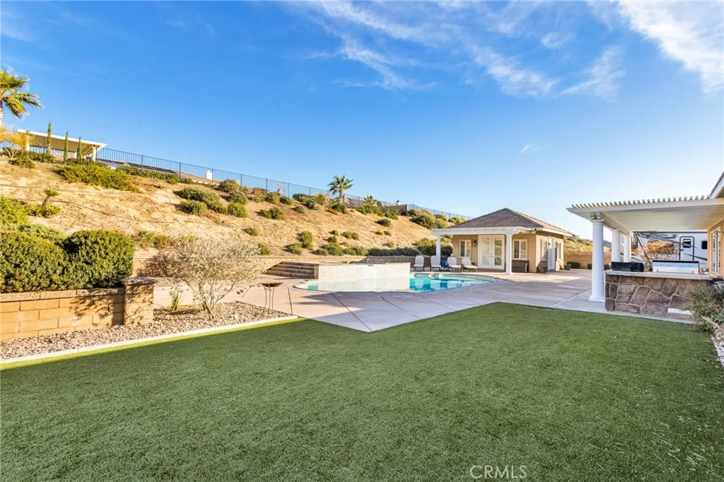 Additional image 144 of 12389 Winesap Rd, Apple Valley, CA 92308