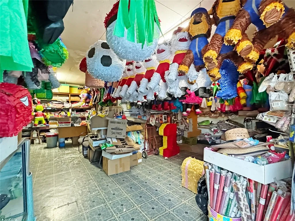 Additional image 5 of 348 W Vernon Avenue, Los Angeles, CA 90037