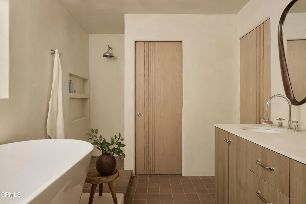 Additional image 69 of 4781 Round Top Drive, Los Angeles, CA 90065