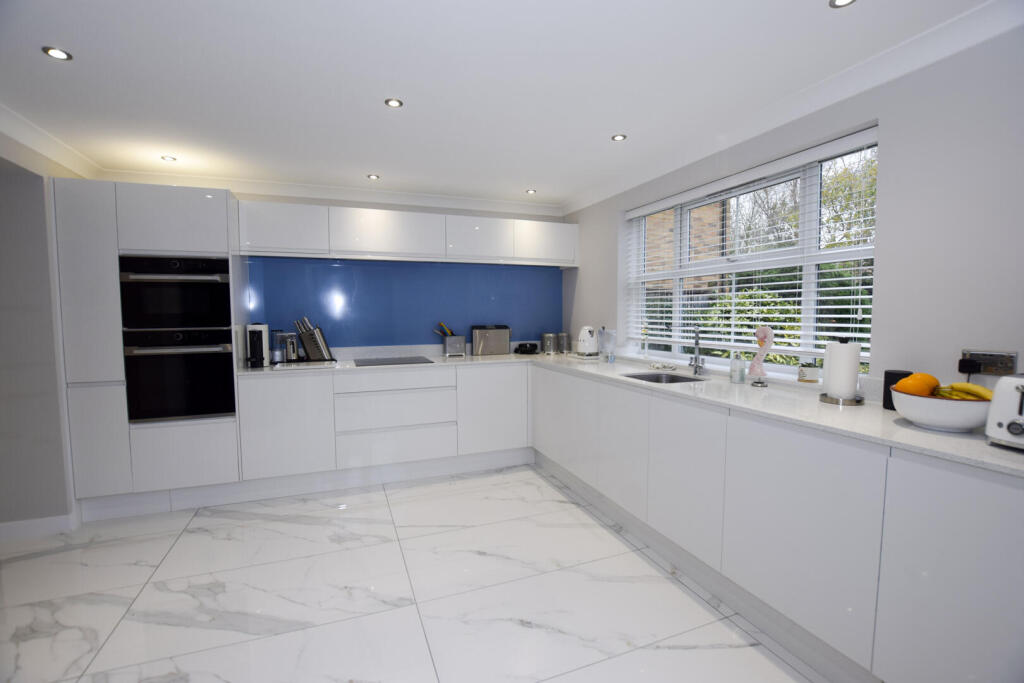 Additional image 4 of Stirling Way, Welwyn Garden City