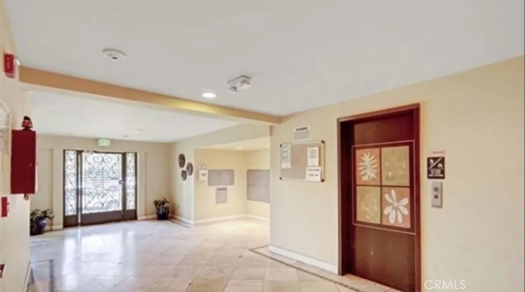 Additional image 22 of 20327 Saticoy Street Unit 102, Winnetka, CA 91306