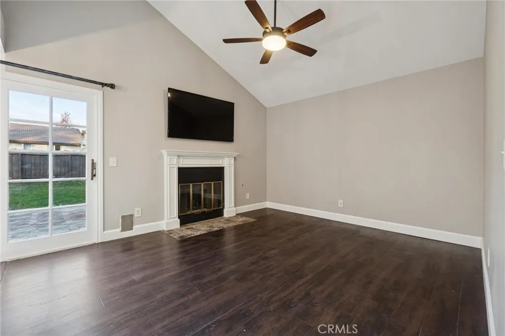 Additional image 21 of 19725 Collins Road, Canyon Country, CA 91351