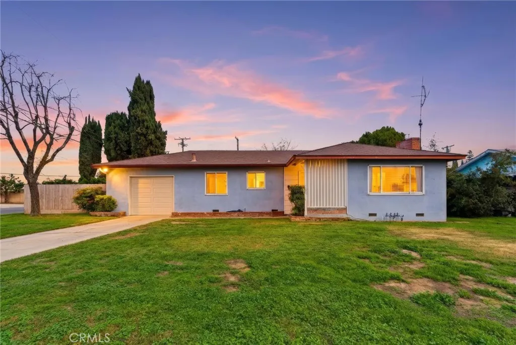 Additional image 46 of 2410 S Locust St, Visalia, CA 93277