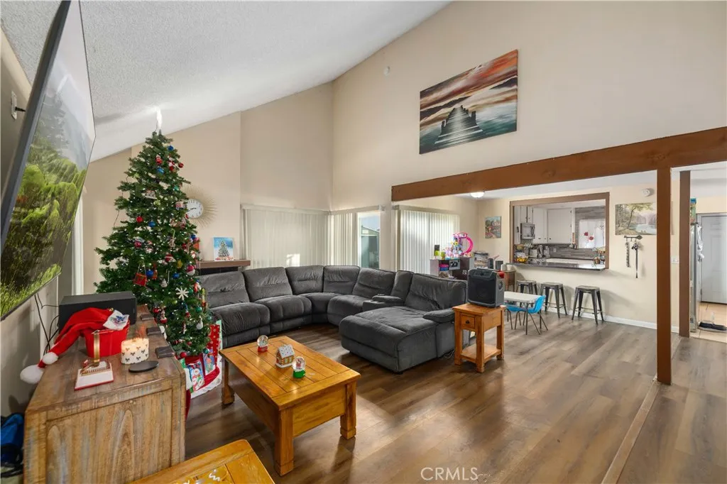 Additional image 5 of 44627 11th St E, Lancaster, CA 93535