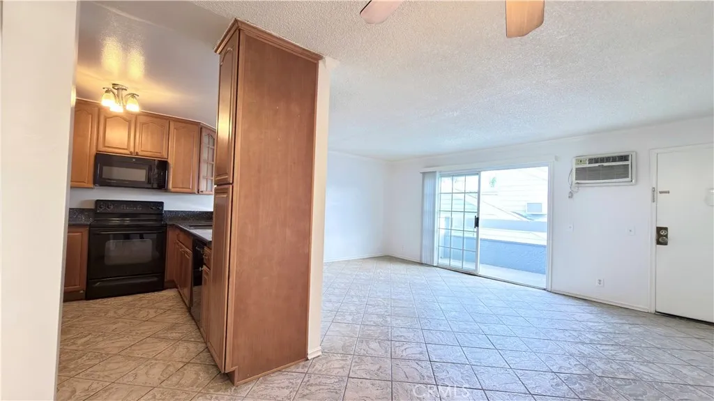 Additional image 49 of 20930 Parthenia Street Unit 216, Canoga Park, CA 91304