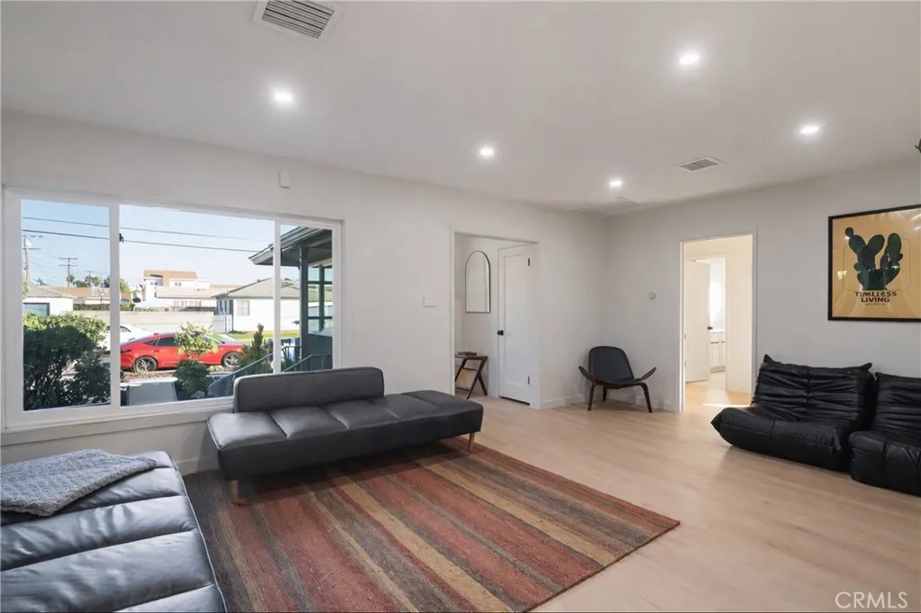 Additional image 6 of 11623 S Dehn Ave, Inglewood, CA 90303