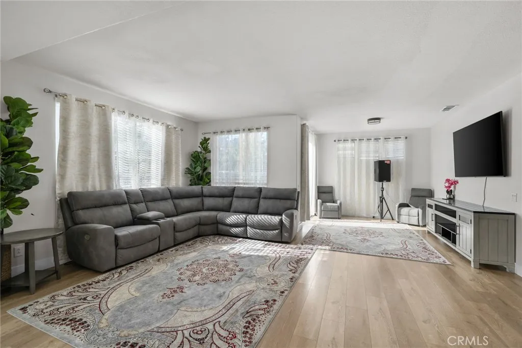 Additional image 6 of 12 Plaza Avila, Lake Elsinore, CA 92532