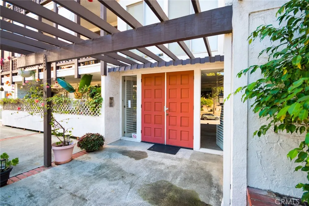 Additional image 9 of 6124 Buckingham Pkwy, Culver City, CA 90230