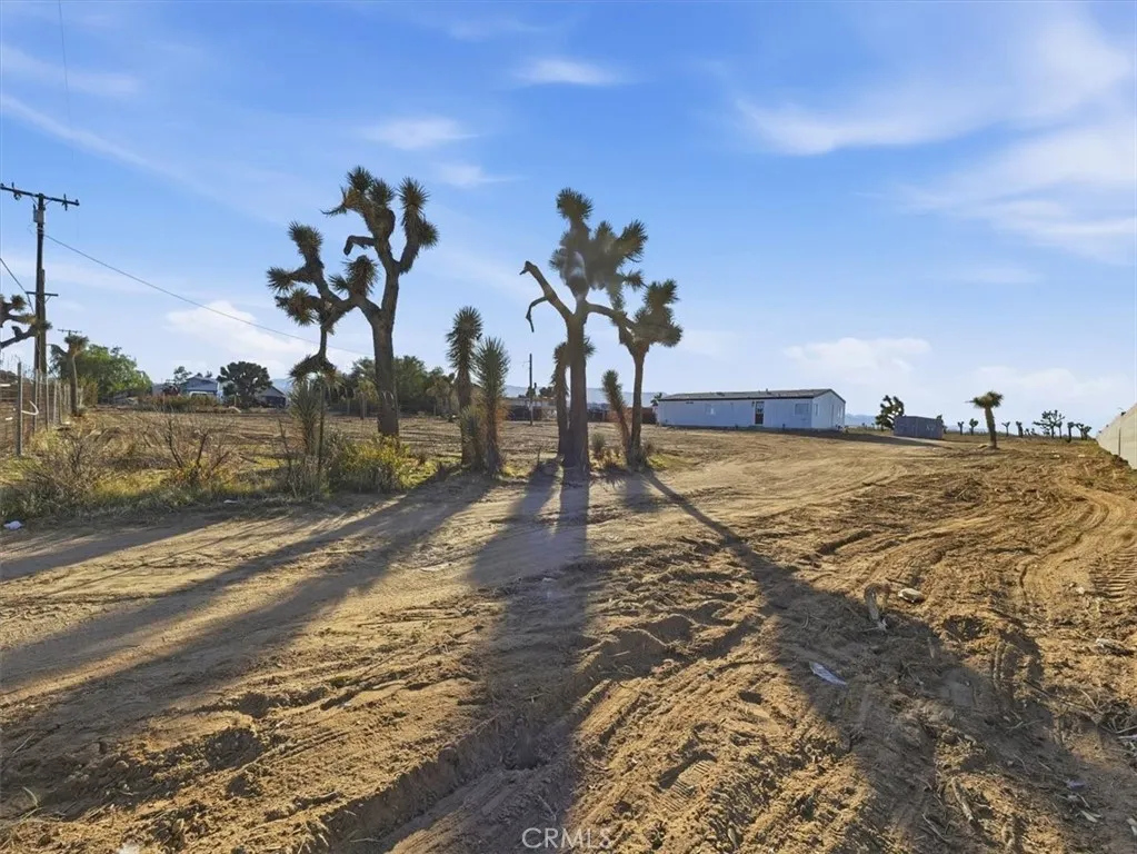 Additional image 88 of 11878 Pacific Road, Phelan, CA 92371