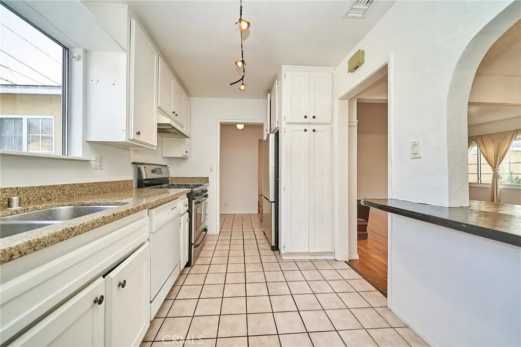 Additional image 45 of 4318 Maybank Ave, Lakewood, CA 90712