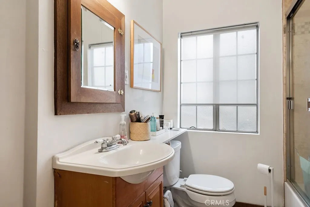 Additional image 15 of 1119 Princeton Drive, Glendale, CA 91205