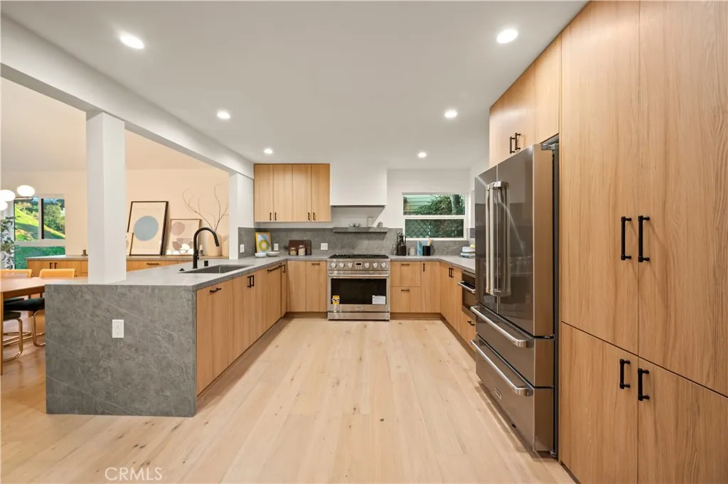 Additional image 32 of 3947 Sumac Drive, Sherman Oaks, CA 91403