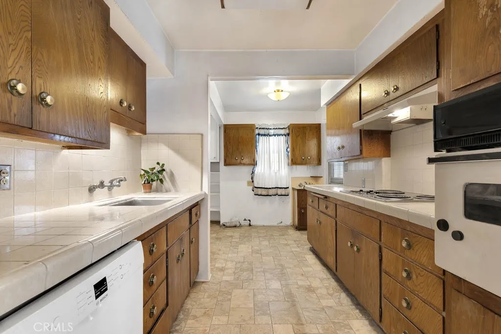 Additional image 38 of 338 N Mariposa St, Burbank, CA 91506