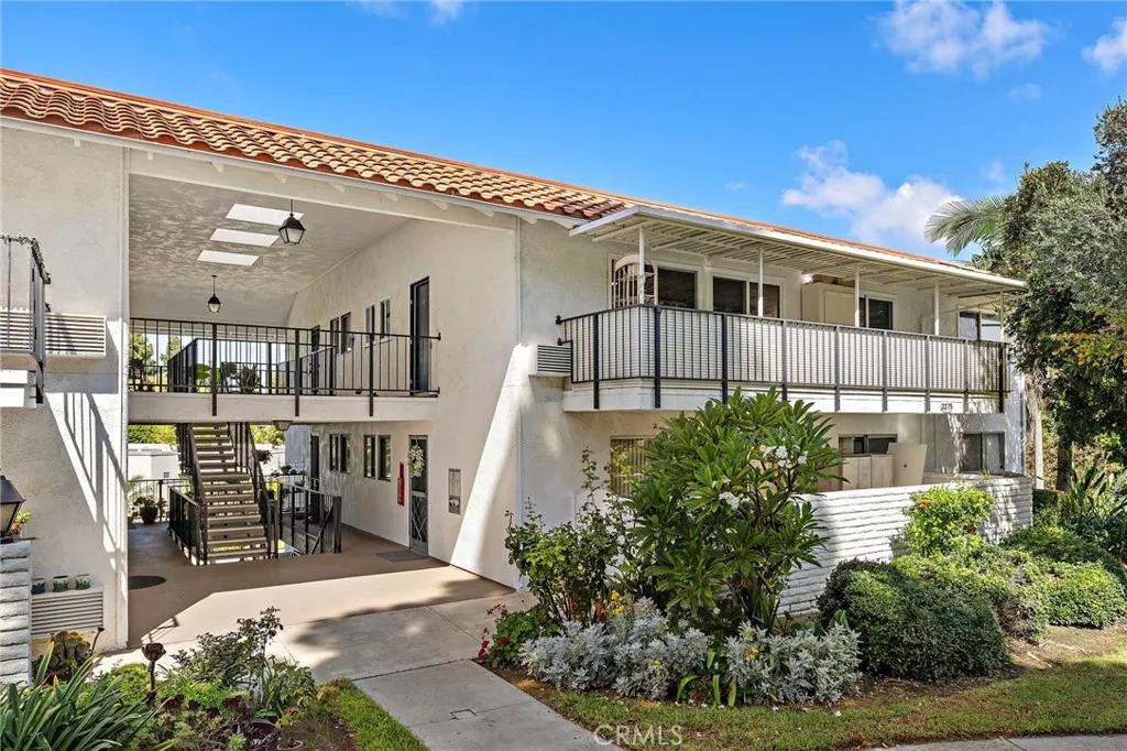 Additional image 42 of 2279 Via Mariposa W Unit P, Laguna Woods, CA 92637