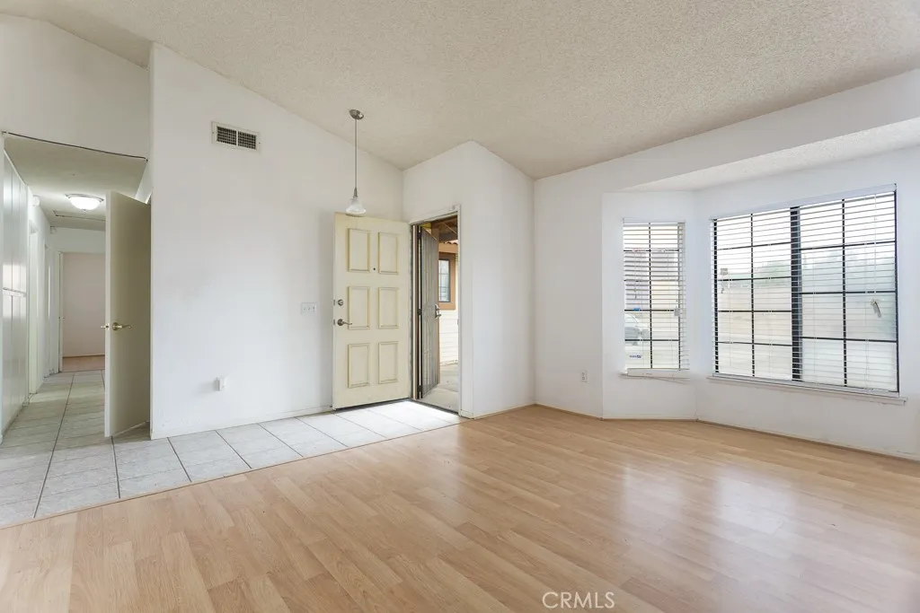 Additional image 6 of 37012 Calle Bonita, Palmdale, CA 93550