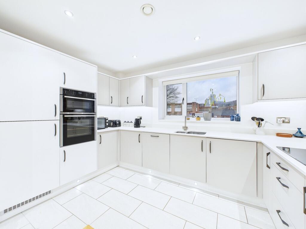 Additional image 7 of St. Catherines Close, Birmingham, B15