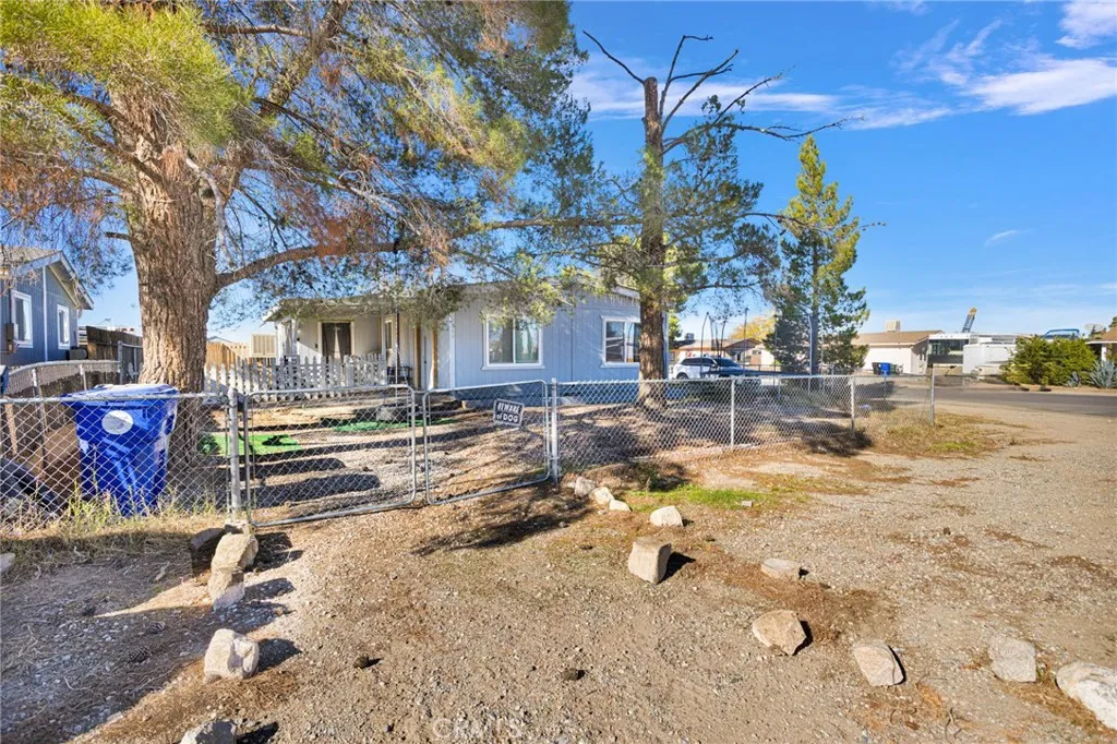Additional image 4 of 19044 Joshua Street, Adelanto, CA 92301