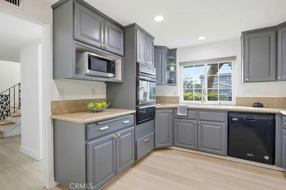 Additional image 81 of 10232 Hialeah Dr, Cypress, CA 90630