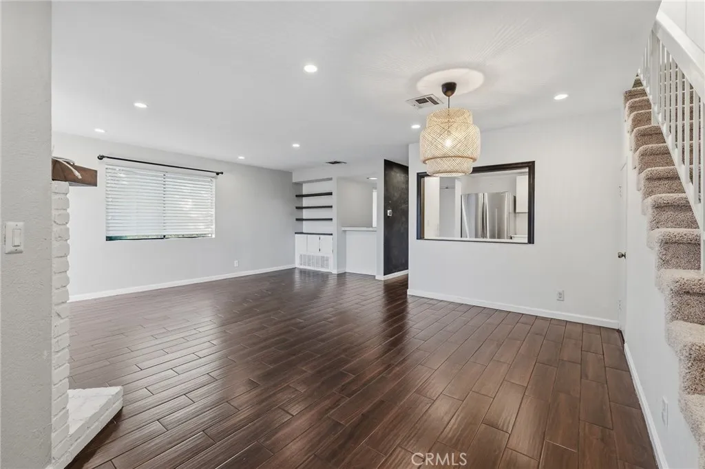 Additional image 4 of 7231 Balboa Boulevard Unit A, Lake Balboa, CA 91406