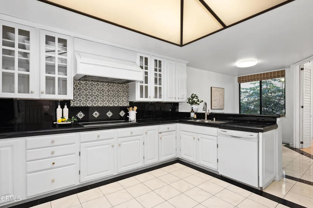 Additional image 12 of 2329 Century Hill, Los Angeles, CA 90067