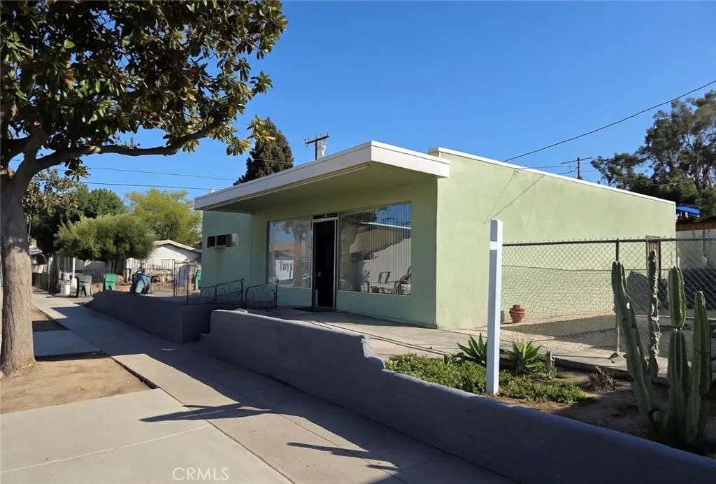 Additional image 11 of 501 S Victoria Ave, Corona, CA 92879