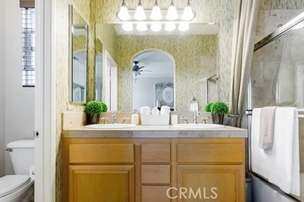 Additional image 15 of 209 Tall Oak, Irvine, CA 92603