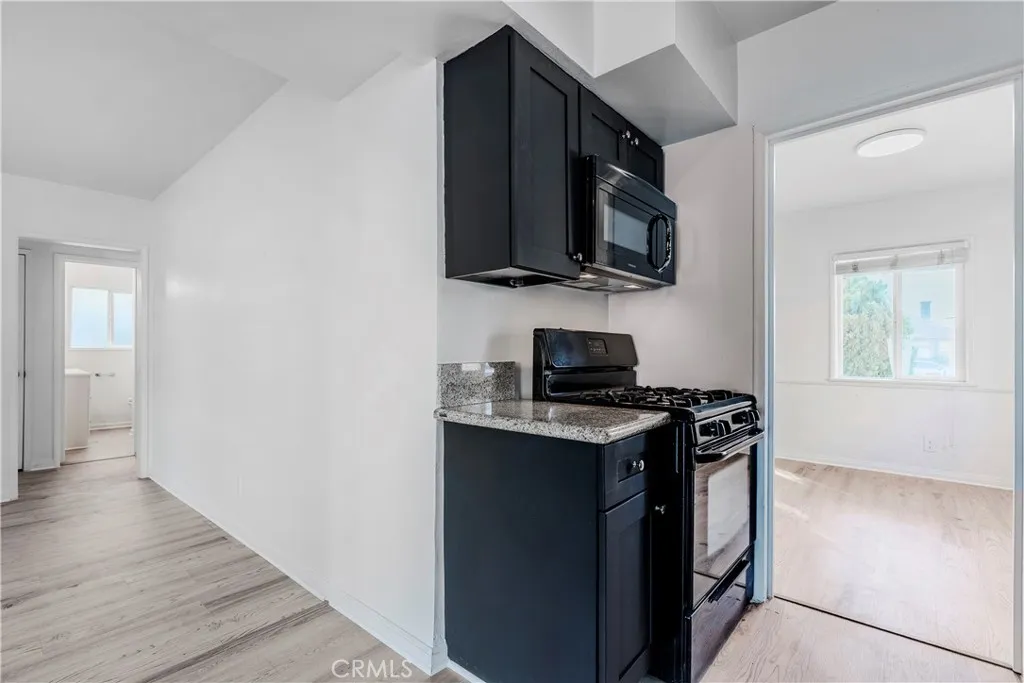 Additional image 5 of 2916 Halldale, Los Angeles, CA 90018