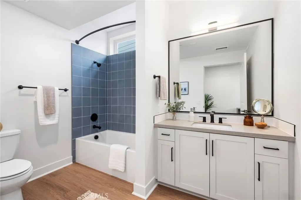 Additional image 97 of 414 Main St Unit 300, Huntington Beach, CA 92648